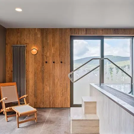 Koubek - Utulny S Vyhledem A Parkovanim Apartment